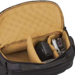 Case Logic Viso Medium Camera Bag - CVCS-103-Black 5