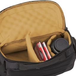 Case Logic Viso Medium Camera Bag - CVCS-103-Black 8