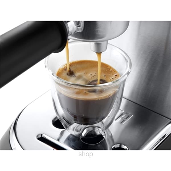 DeLonghi Dedica Pump Espresso Machine - EC685.M 4